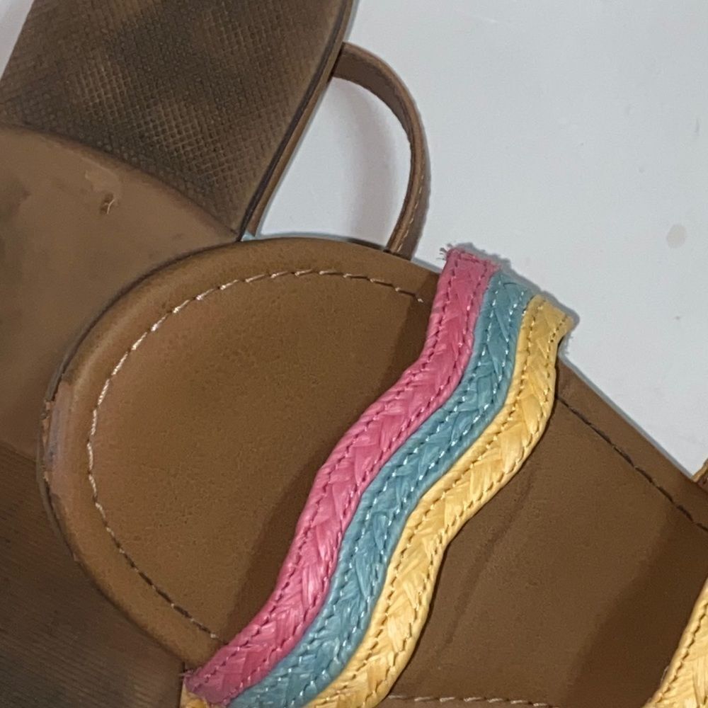 10/$50 Cat & Jack Colorful Wavy Strap Sandals Size 3 - Picture 3 of 6